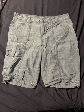 St. John's Bay Ladies Cargo Shorts in Washed Blue